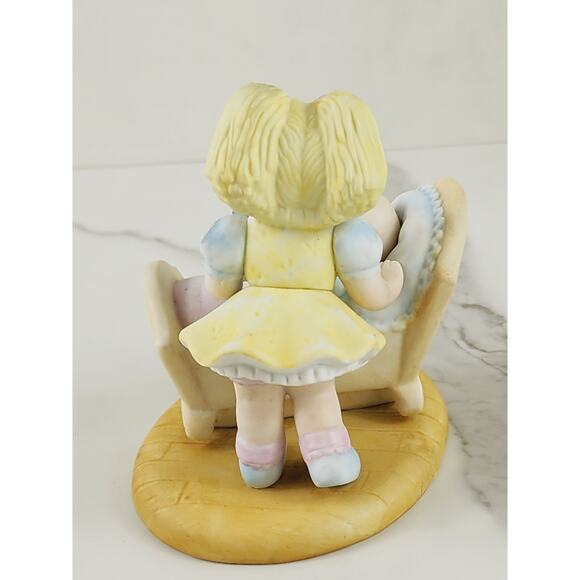 Cabbage Patch Kids Girl w/ Baby in Crib Figurine 1984 Porcelain 4 1/4" Korea - Picture 7 of 14